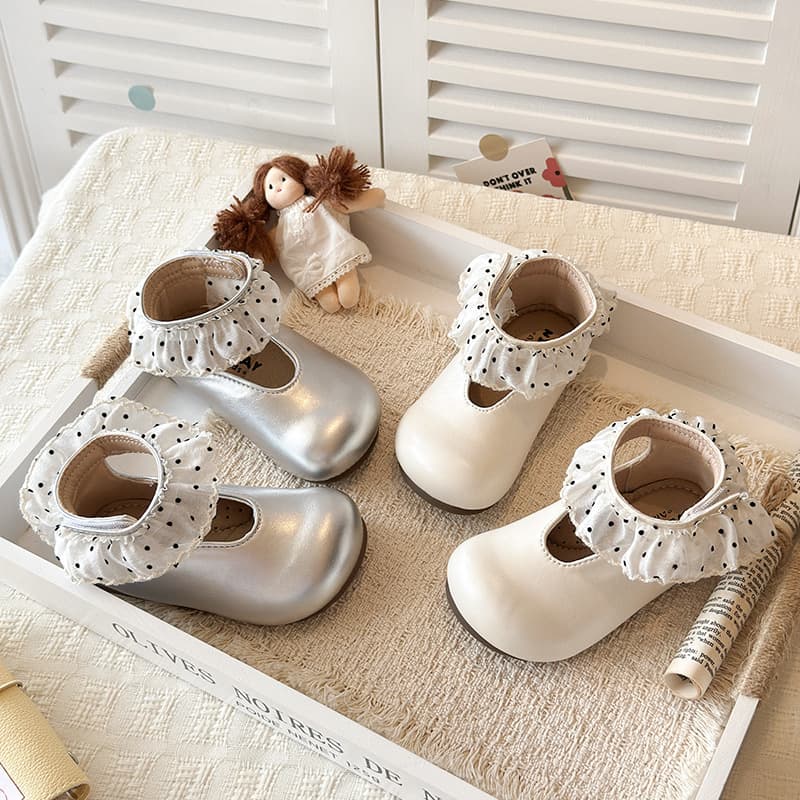 2026 Autumn New Children's Leather Shoes Korean Style Lace Polka Dot Princess Shoes Girls' Soft Sole Loafers Casual Shoes