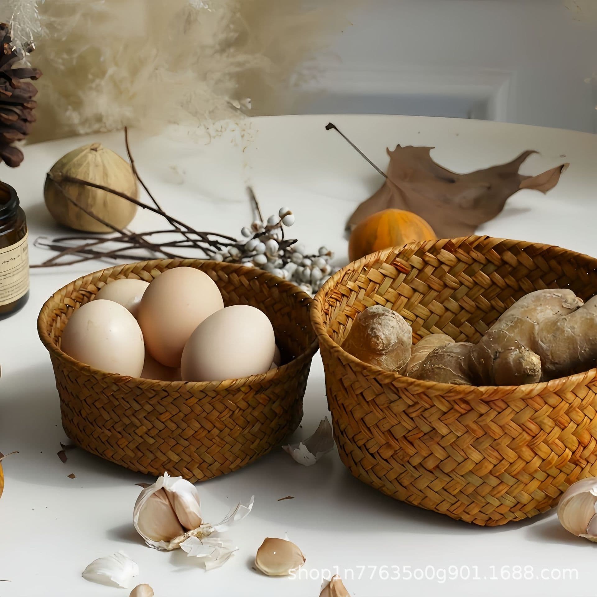 Seagrass Woven Storage Basket for Kitchen Ginger and Garlic, Yunnan Mushroom Hot Pot Vegetable Platter Side Dish Basket