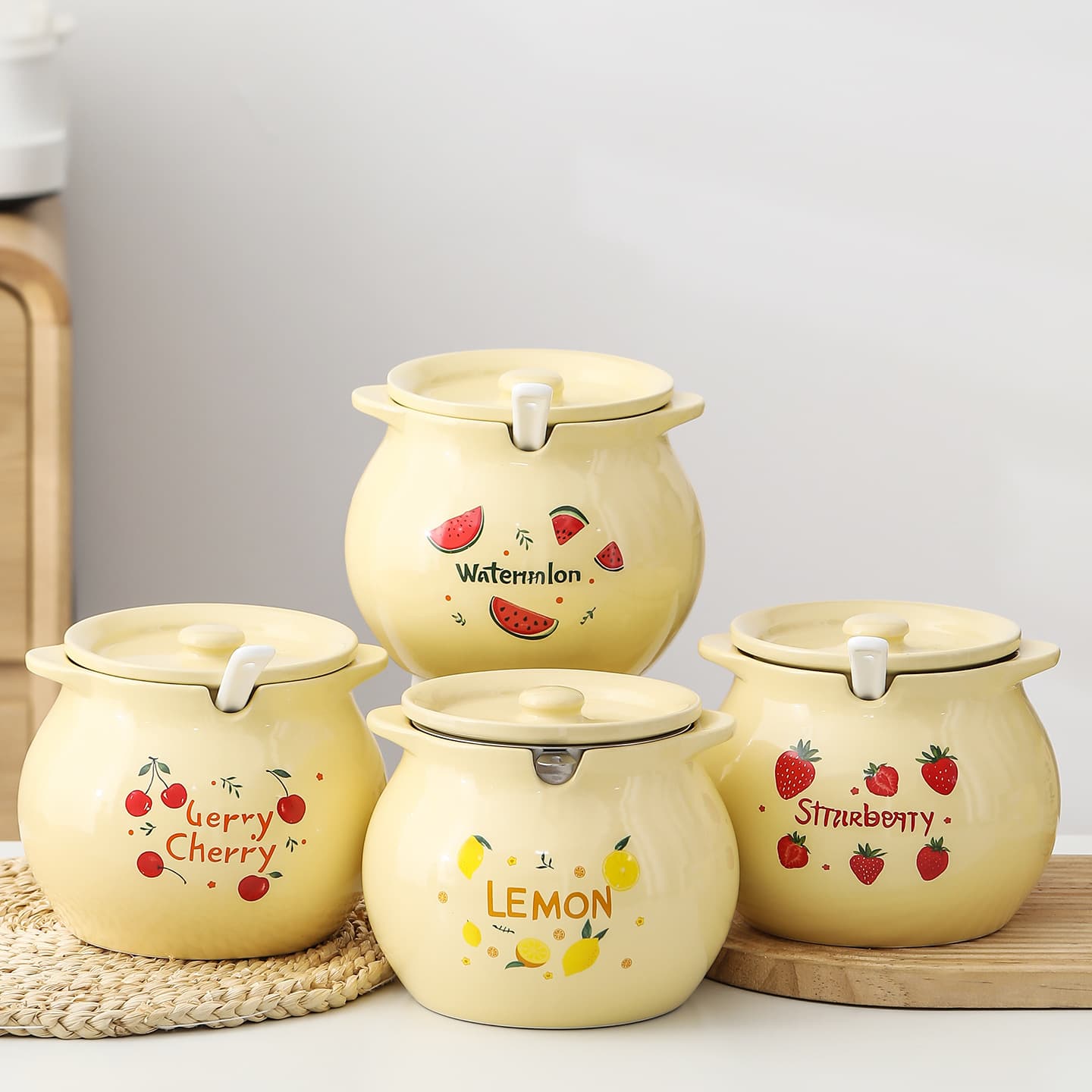 High-Temperature Resistant Double-Handle Ceramic Lard Jar for Home Use, Spicy Oil Jar with Lid and Spoon, Seasoning Jar for Animal Oil and Chili Oil