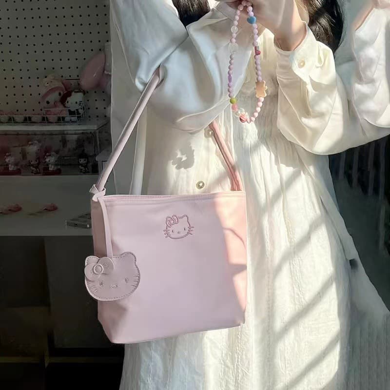 Hello Kitty Bag for Female College Students, Shoulder Bag for Class, 2024 New Style Bucket Bag, Elegant Underarm Bag for Women