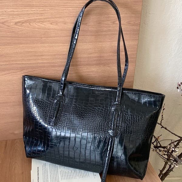 Large Capacity Bag for Women 2026 Spring New Trend Korean Style Versatile Shoulder Bag Simple Fashion Handbag Tote