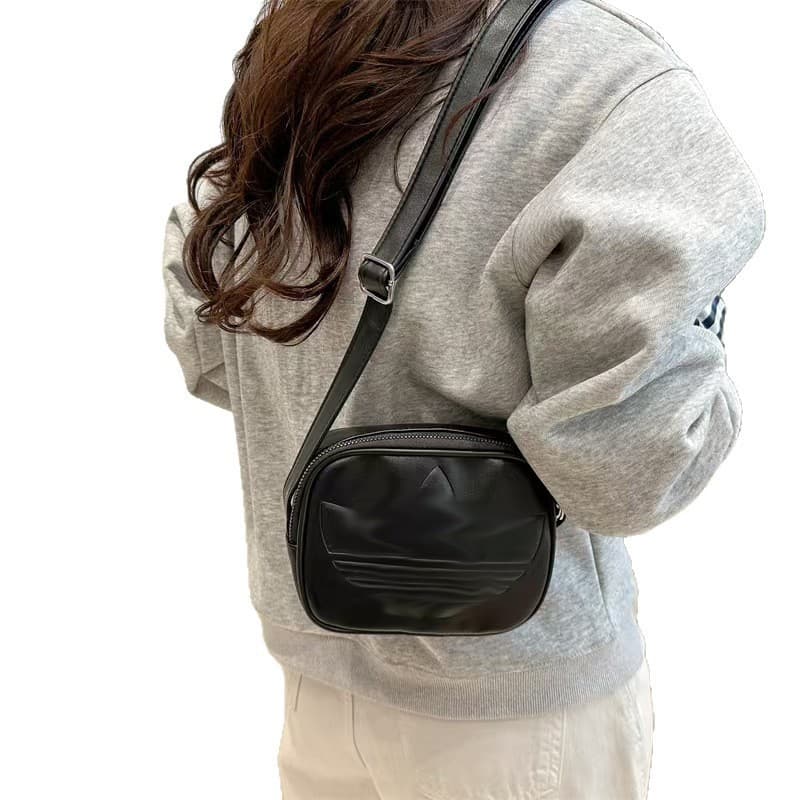 #171 shoulder bag for women European and American fashion cross-body bag black simple versatile camera bag women European and American autumn cross-border