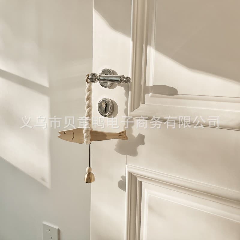 Cross-border fish-shaped wooden doorbell wall decoration, entryway fish-shaped decoration, housewarming gift, opening gift, ornament wholesale