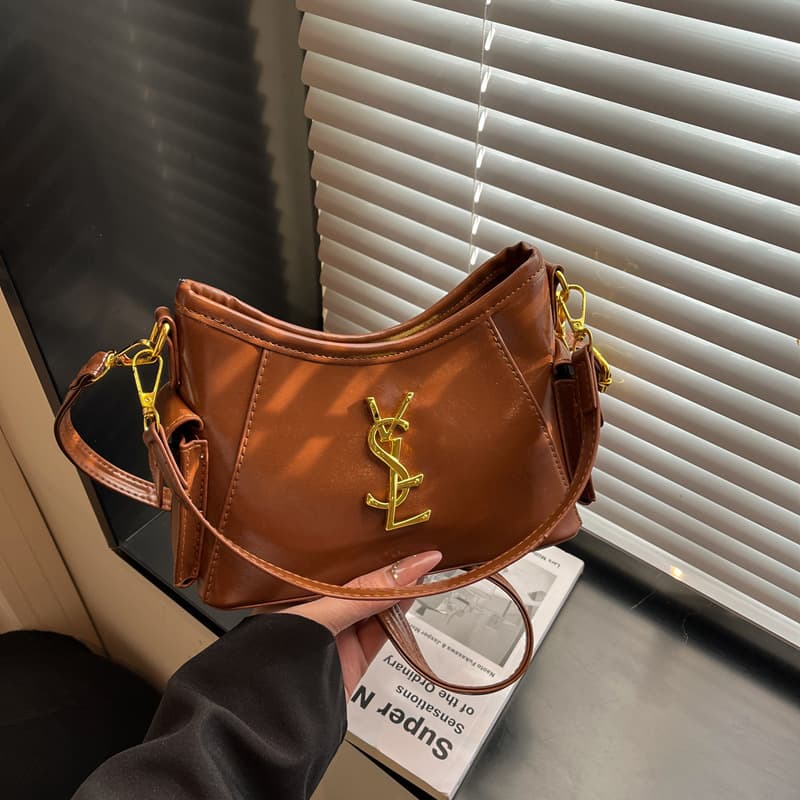 Autumn and winter French bags, fashionable retro shoulder crossbody bags, large-capacity textured handbags, fashionable commuter bags