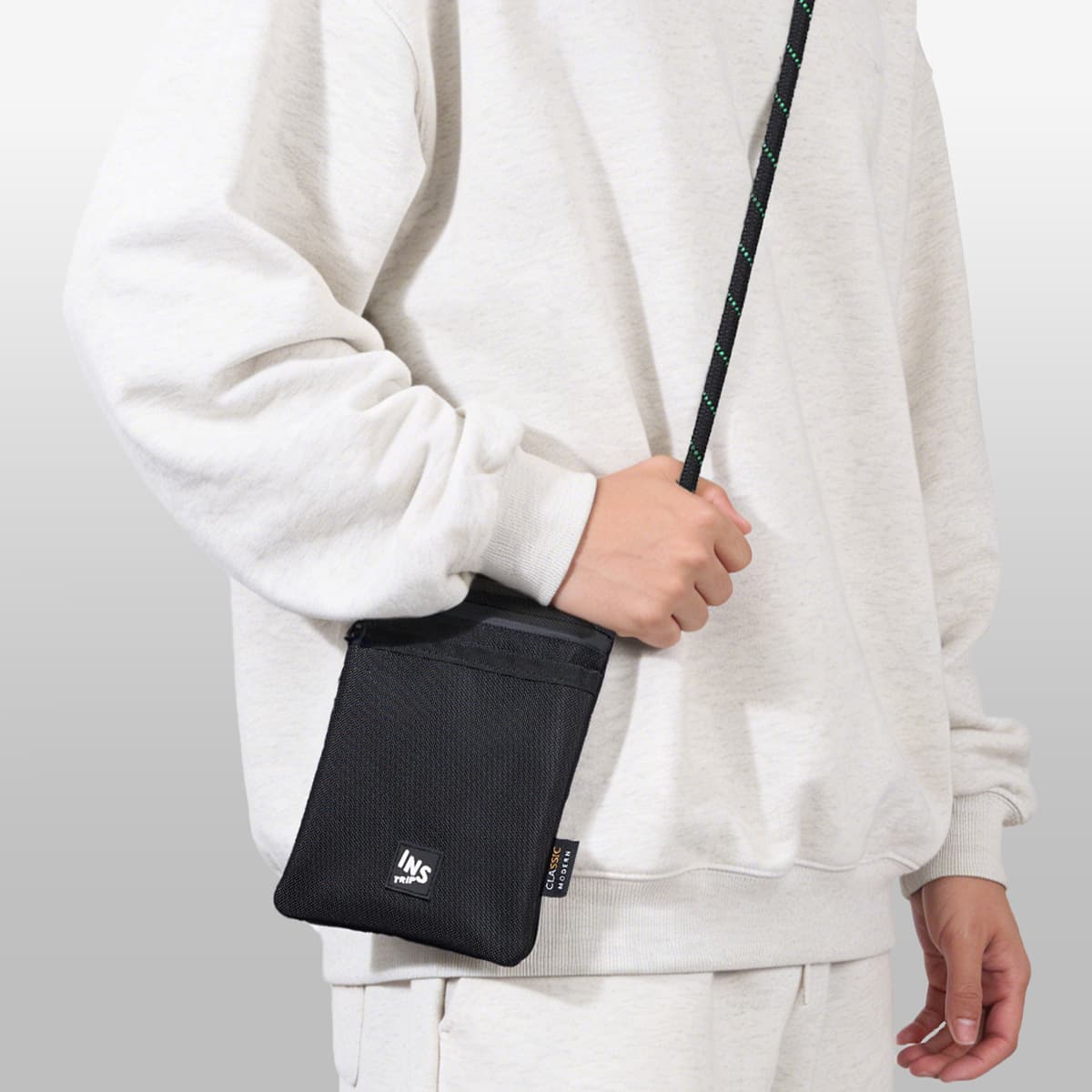 Outdoor ins trendy brand lanyard nylon small shoulder bag men's niche commuter girls crossbody ID single shoulder mobile phone bag
