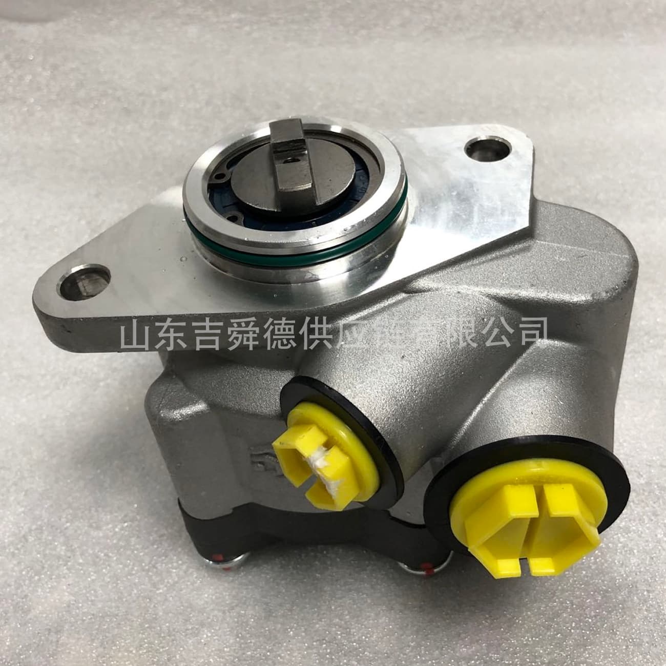 Yutong, Zhongtong, Kinglong bus original parts 2102-01548, 2102-01338 steering oil pump