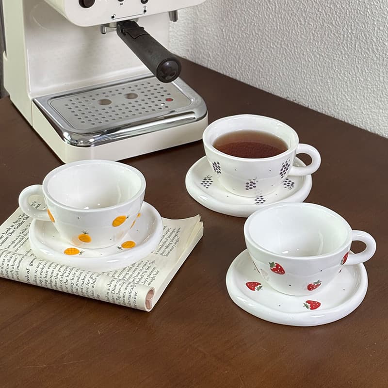 Niche Home Coffee Cup Creative High-Gloss Ceramic Cup and Saucer Set Hand-Pinched Irregular Fruit Ceramic Coffee Cup
