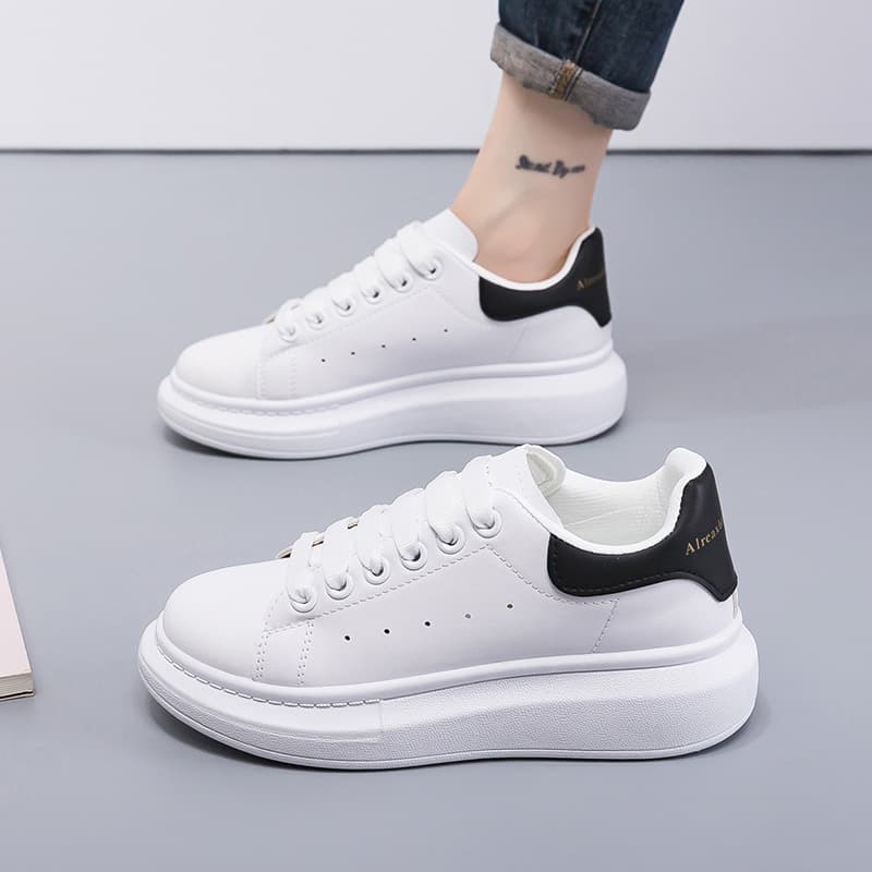 Maikun White Sneakers Korean Style Sports Shoes Women 2024 New Shoes Casual Versatile Sneakers Couple Thick Sole Shoes