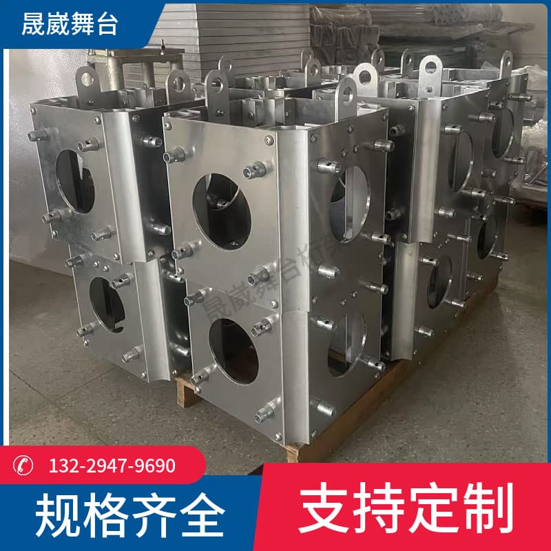 Shengwei Stage Truss Movable Construction and Lifting System: Liftable truss stage light brackets, aluminum profile lights.