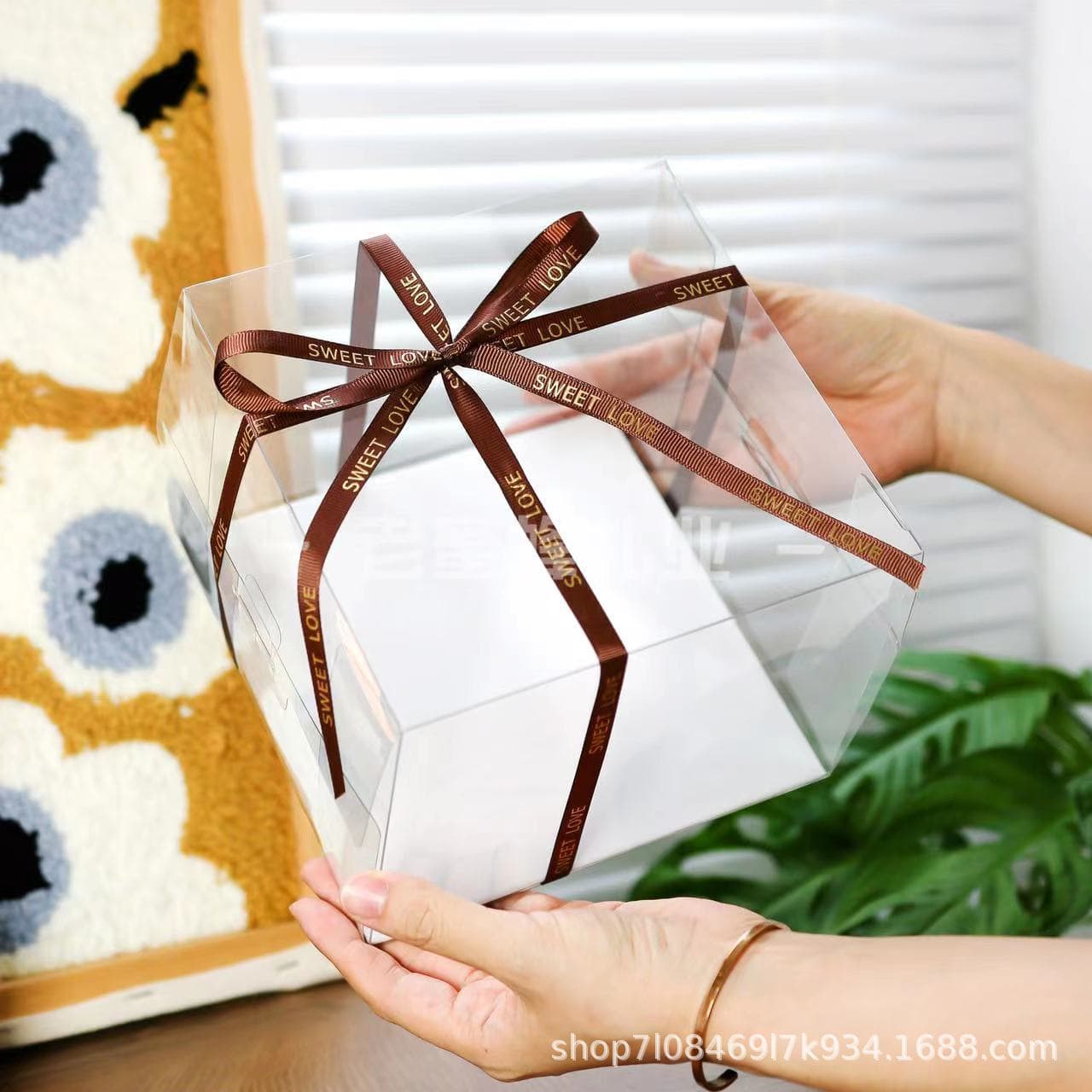 Wholesale thickened transparent portable 3 inch 4 inch 5 inch cake box Basque cake bursting layer baking packaging box