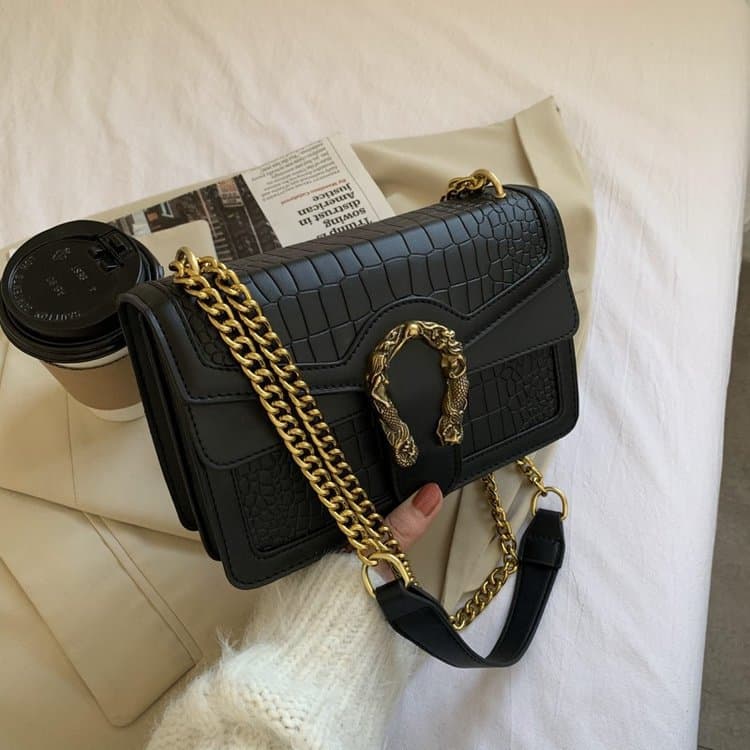 Women's New Fashion Trendy Versatile Shoulder Crossbody Small Bag Red Lady Chain Bag