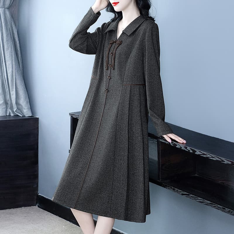 French Quality Light Luxury Boutique Style, Autumn and Winter Versatile Loose Slimming Dress for Plus-Size Women, Middle-Aged Women's Wear