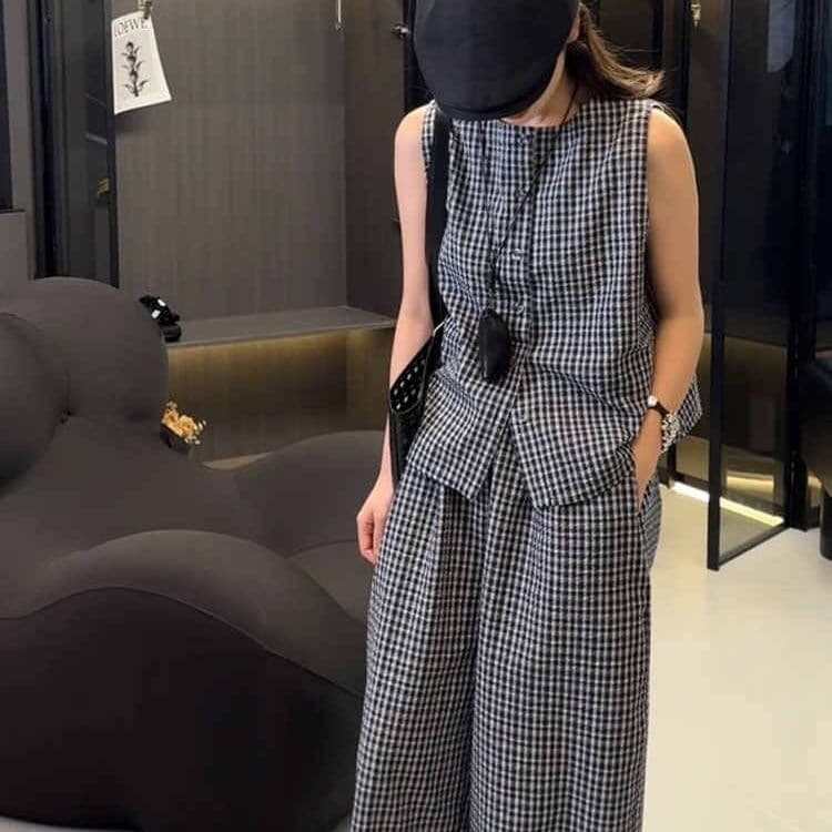New Style Plaid Minimalist Sleeveless Vest Pretty Set Summer Women's Wear Shirt Wide Leg Pants Two-Piece Set