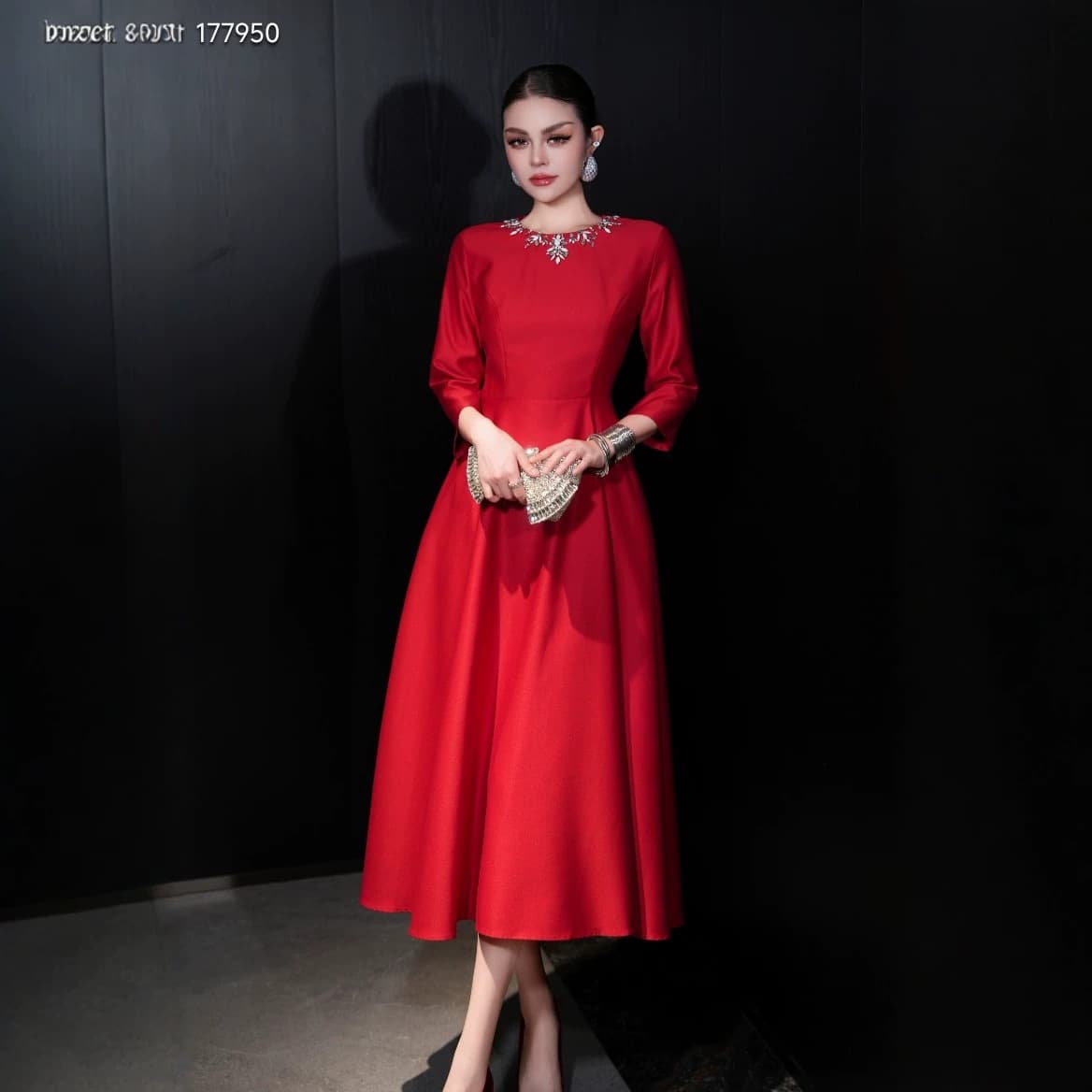 Elegant temperament 2026 autumn new high-end banquet dress mid-length skirt celebrity light luxury red dress