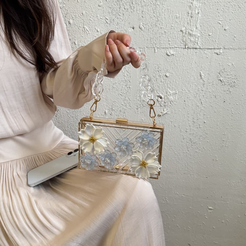 Cross-border acrylic transparent flower dinner bag 2026 new style small fresh literary shoulder bag chain box bag for women