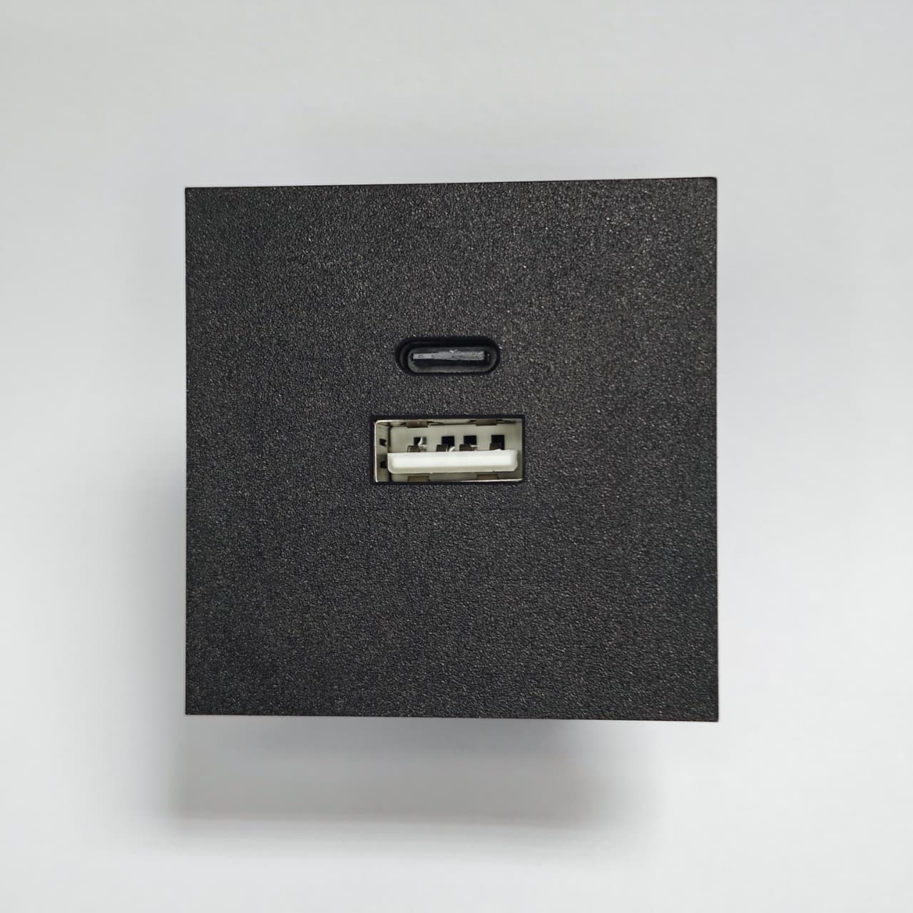 45*45 Desktop USB + Type-C Charging Interface Socket