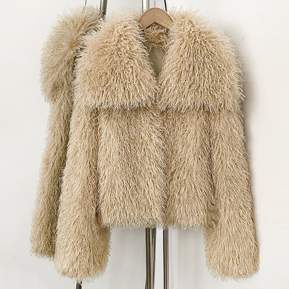 Faux Fur Jacket: European and American fashion short faux fur coat for women, thick and warm eco-friendly fur coat