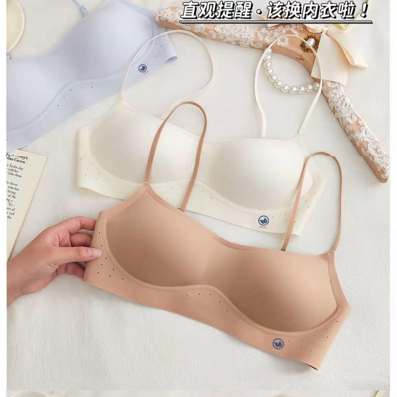 Invisible Fixed Cup Bra for Women, Round Shape, Seamless, Push-up, Square Neck, Thin, Wire-free Bra