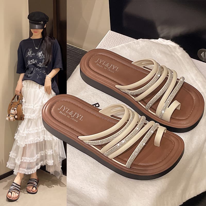 2026 New Flat Sandals for Women Summer French Style One-Strap Toe-Loop Rhinestone Retro Beach Slides