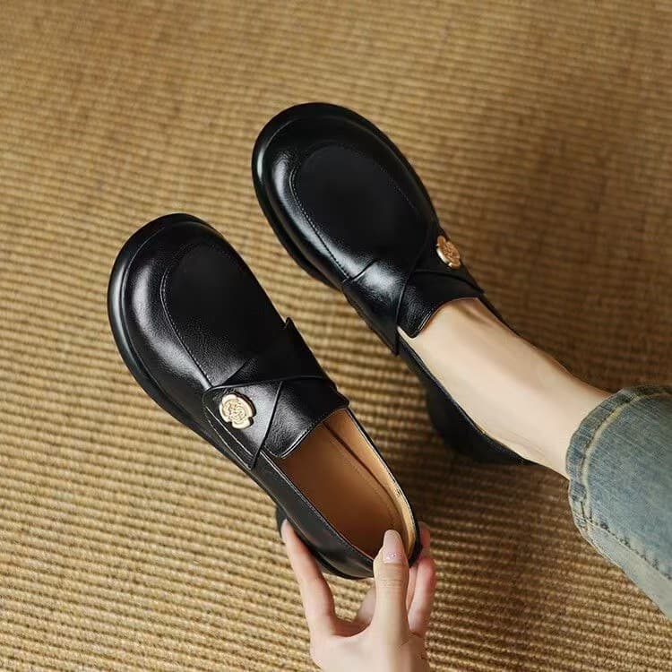 Retro Camellia Chunky Heel Shallow Cut Small Leather Shoes 2024 Spring/Autumn New Slip-On Lazy Shoes Comfortable Mother Flats