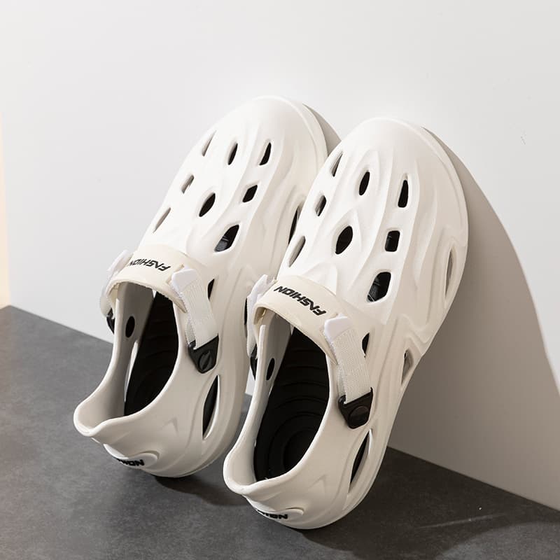 Men's Summer Clog Shoes 2025 New Non-Slip Wear-Resistant Cloud-Like Comfort Sport Half Sandals with Closed Toe