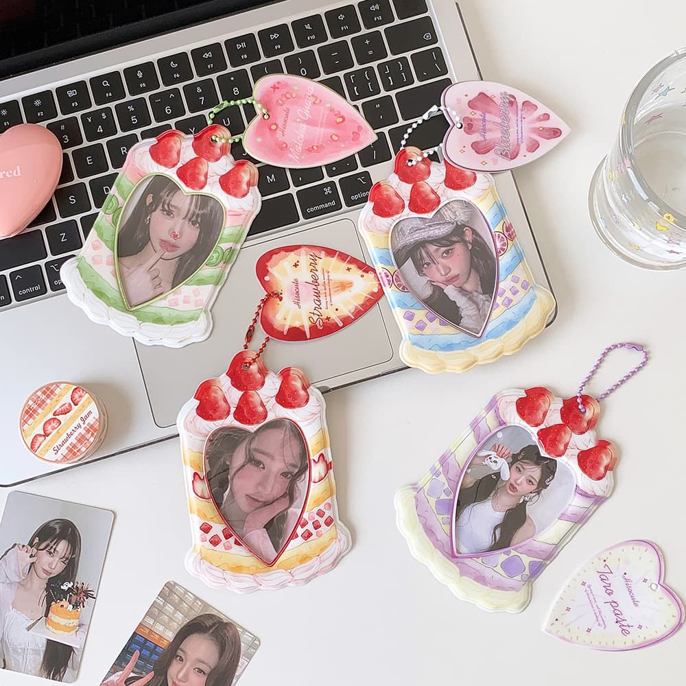 Original Strawberry Cake Card Holder Student Three-inch Polaroid Storage Protective Cover Star Chaser Photo Card Display Set Small Pendant