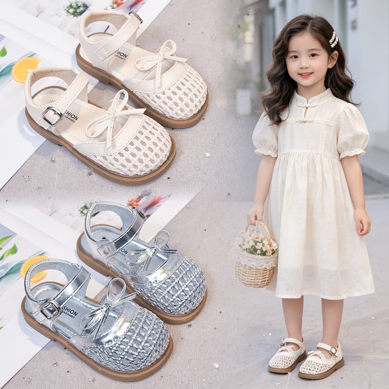 Girls' Sandals Summer New Closed-Toe Princess Shoes Hollow Baby Girls' Shoes Soft Sole Anti-Slip Girls' Shoes