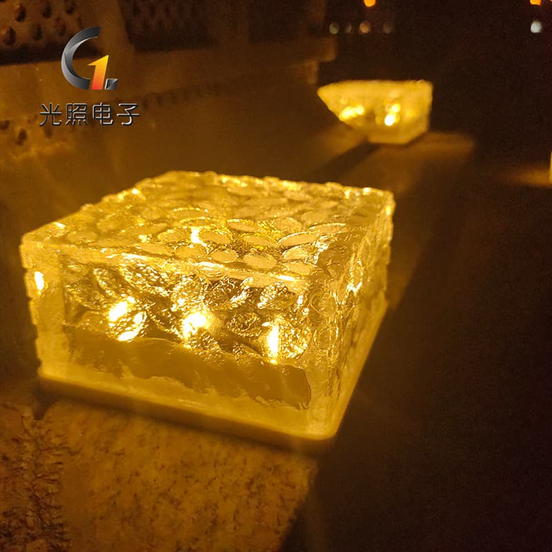 Solar outdoor courtyard lamp, villa decorative light, terrace outdoor ice brick lamp, landscape lawn garden decoration light