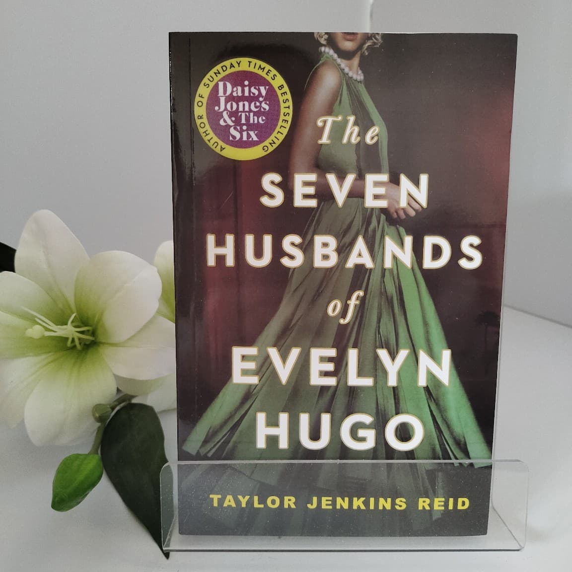The Seven Husbands of Evelyn Hugo The Seven Husbands of Evelyn Hugo English