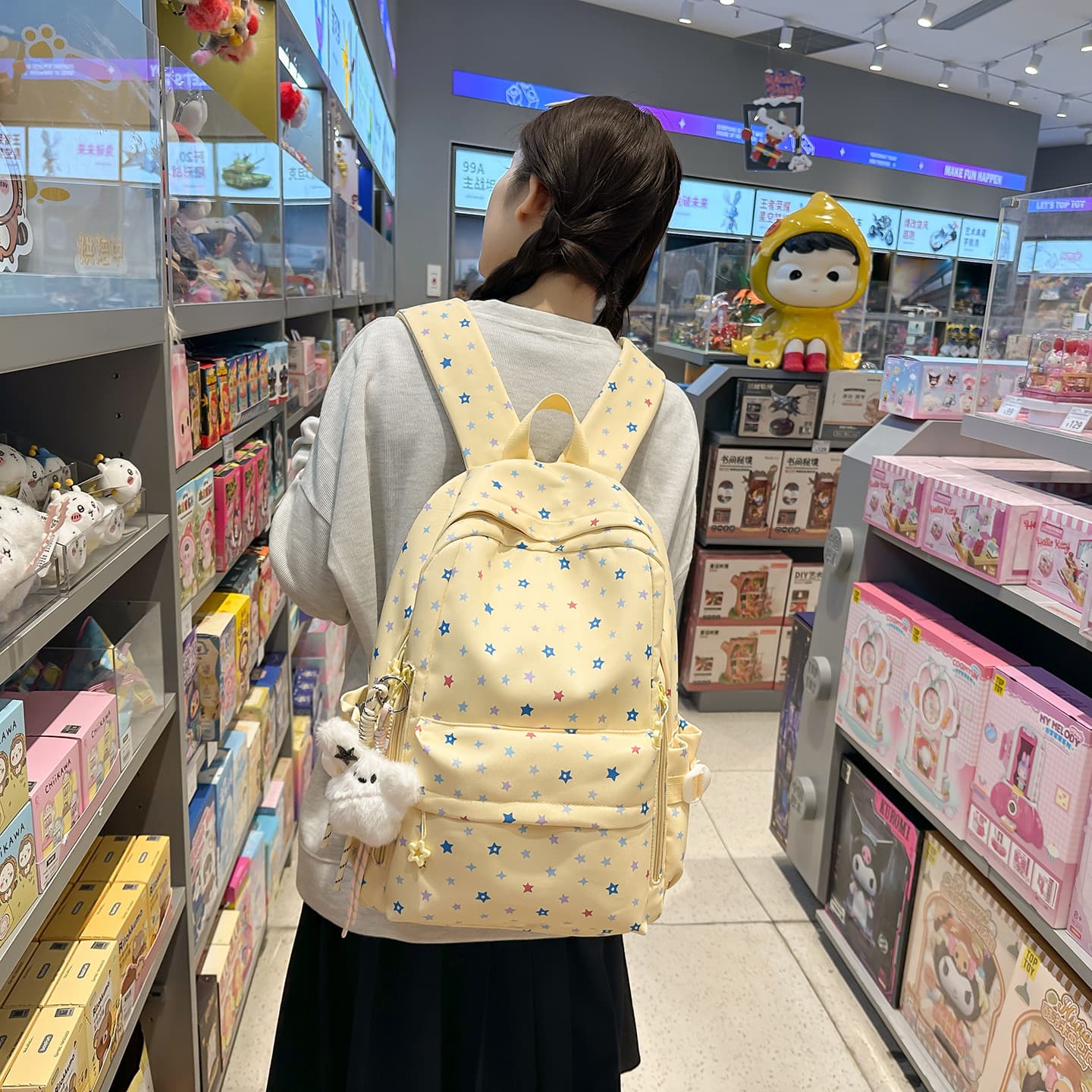 High Appearance Star Backpack Women 2026 New Large Capacity Lightweight Student Backpack Fashion Casual Travel Bag