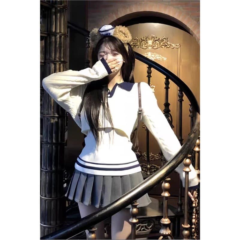 Autumn Winter Full Set Korean Ins New College Style Short Sweater Striped Knitted Top Pleated Skirt