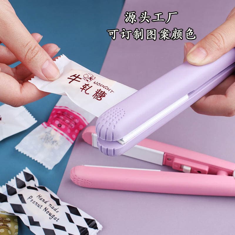 Mini portable plastic heat sealer for mooncake bags - hand-operated sealing clip