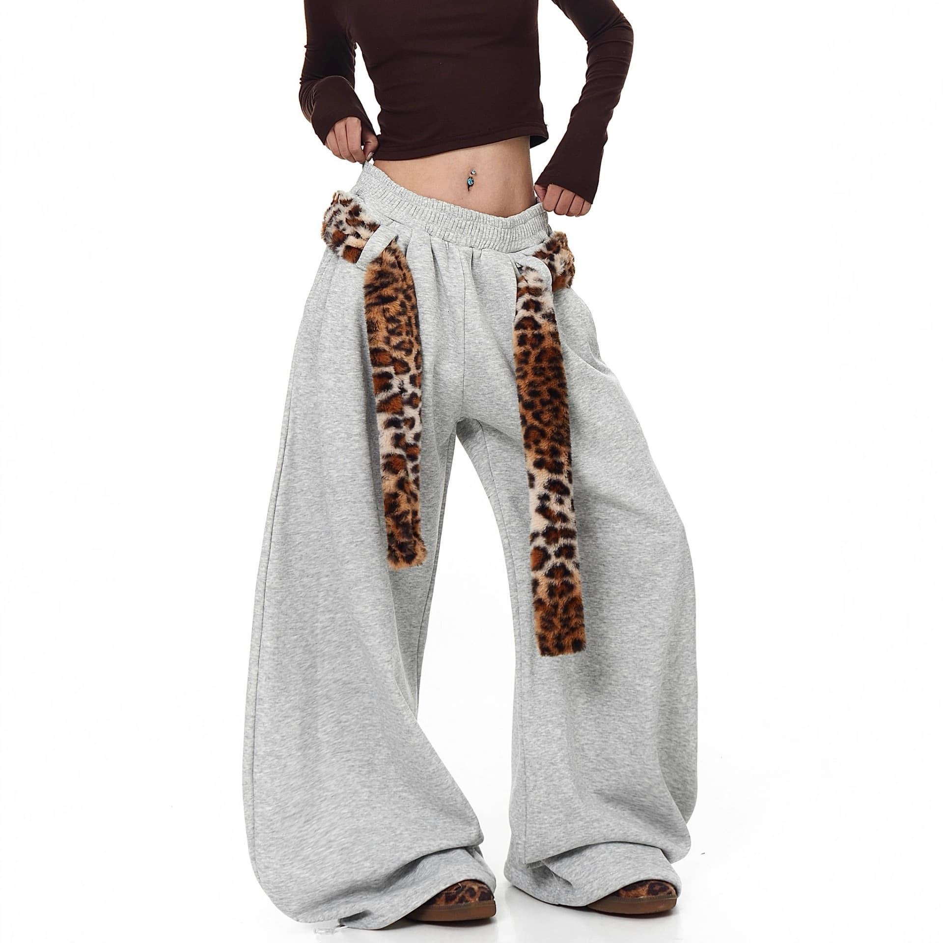 2026 new Korean style lazy style leopard print butt curtain casual sweatpants for women winter plus velvet thickened jazz dance machete pants