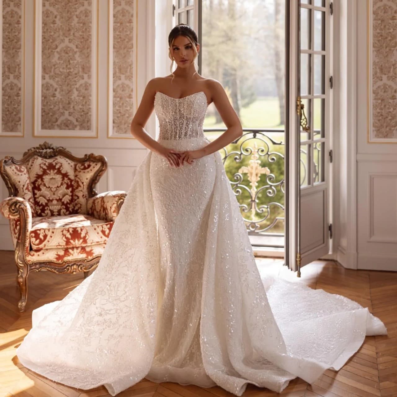 Wedding Dress Waist-Cinching Mermaid Slimming Strapless V-Neck Wedding Dress Two-Way Detachable Train Beaded Embroidery