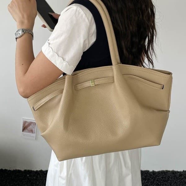 Cross-border 2026 Large Capacity Vintage Ruched Bag Fashion Simple Soft Leather Texture Shoulder Bag Elegant Handbag Underarm Bag