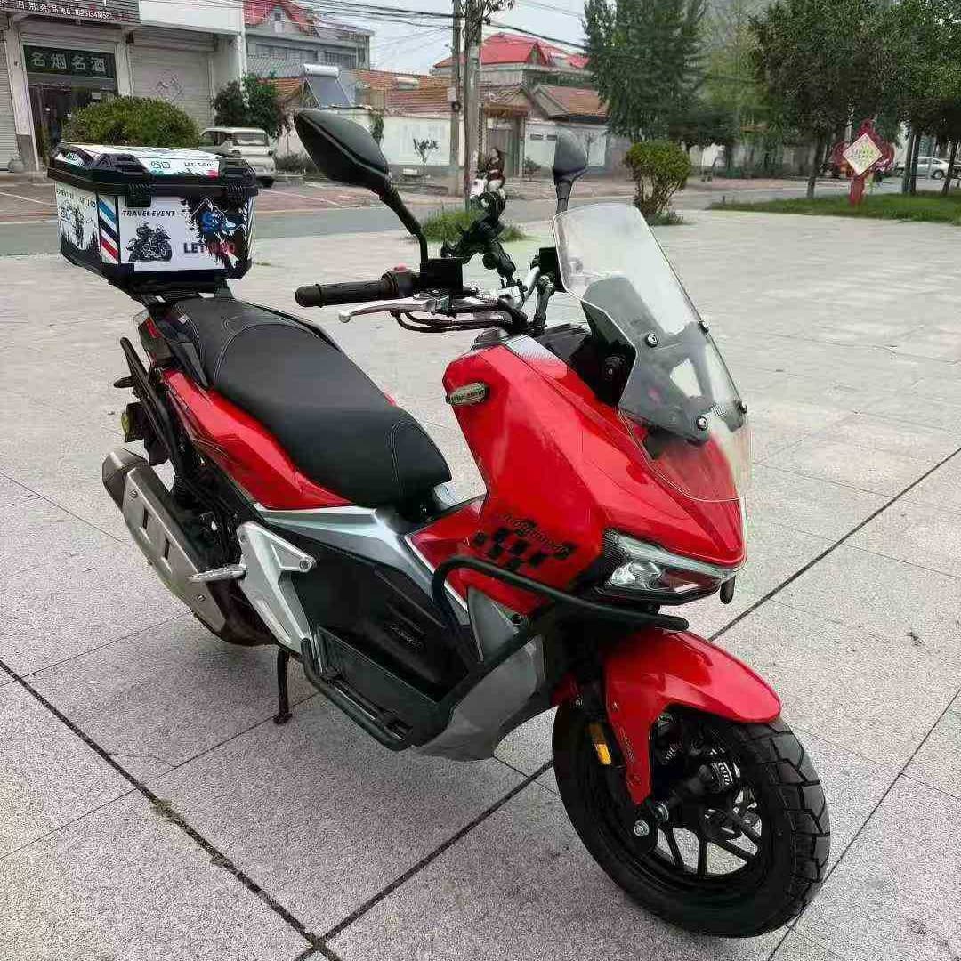 Bresston Jizhou 150ADV Scooter Motorcycle, Fuel Assist, 150cc Displacement, Keyless Entry
