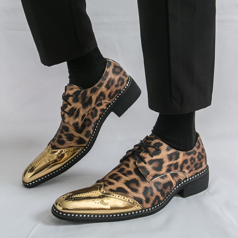 Cross-border men's shoes plus size men's pointed leather shoes men's British style glossy leopard print loafers men's brogue leather shoes