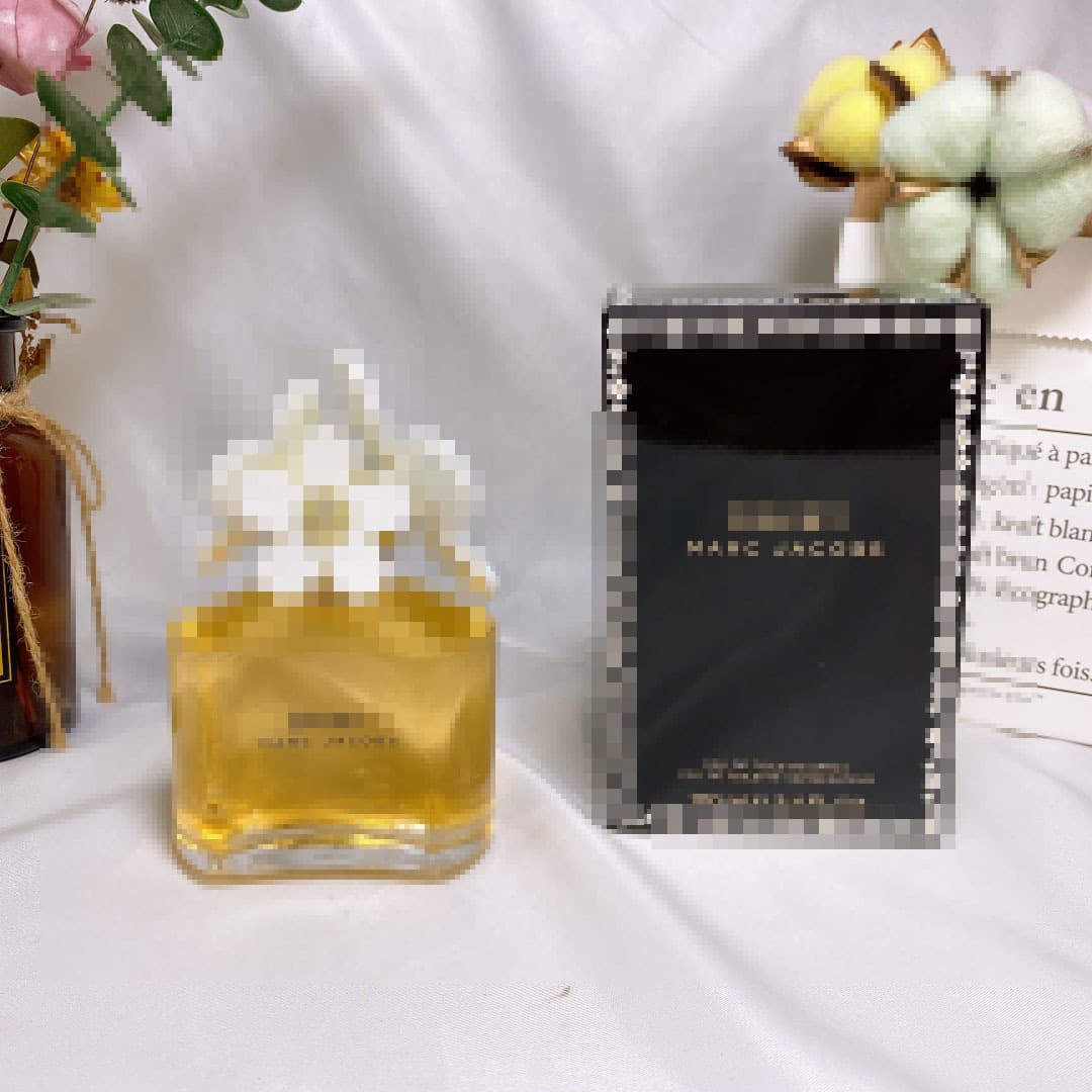 Yellow Daisy Women's Perfect Miss Eau de Parfum Intense Version Radiant Daisy 100ml Authentic Perfume
