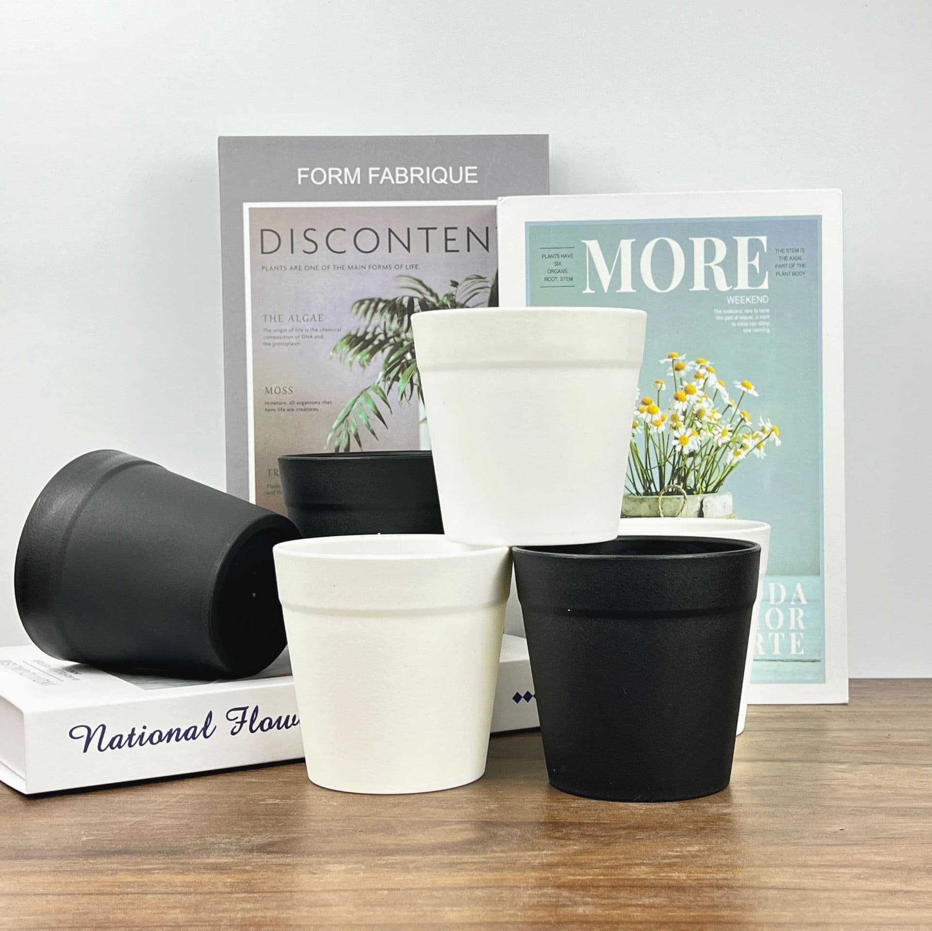Factory Wholesale Plastic Flower Pot Round Thickened Frosted Effect PP Flower Pot Cross-Border Hot Selling Desktop Potted Plant Decoration