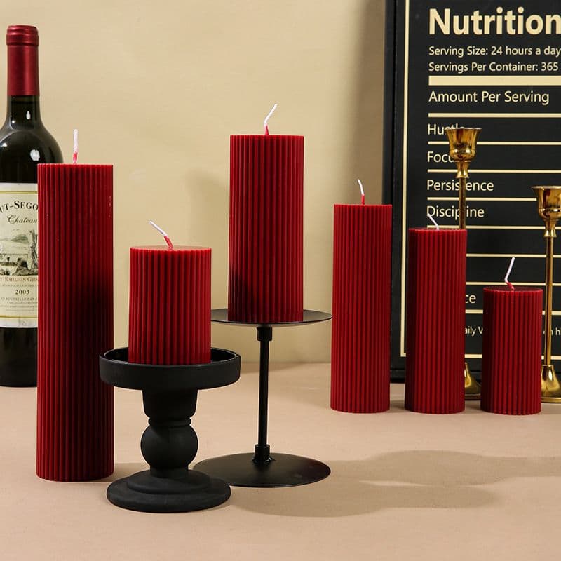 French New Year Retro High-End Burgundy Scented Candle Niche Luxury Romantic Wedding Candle Gift Home Candle Holder Decor