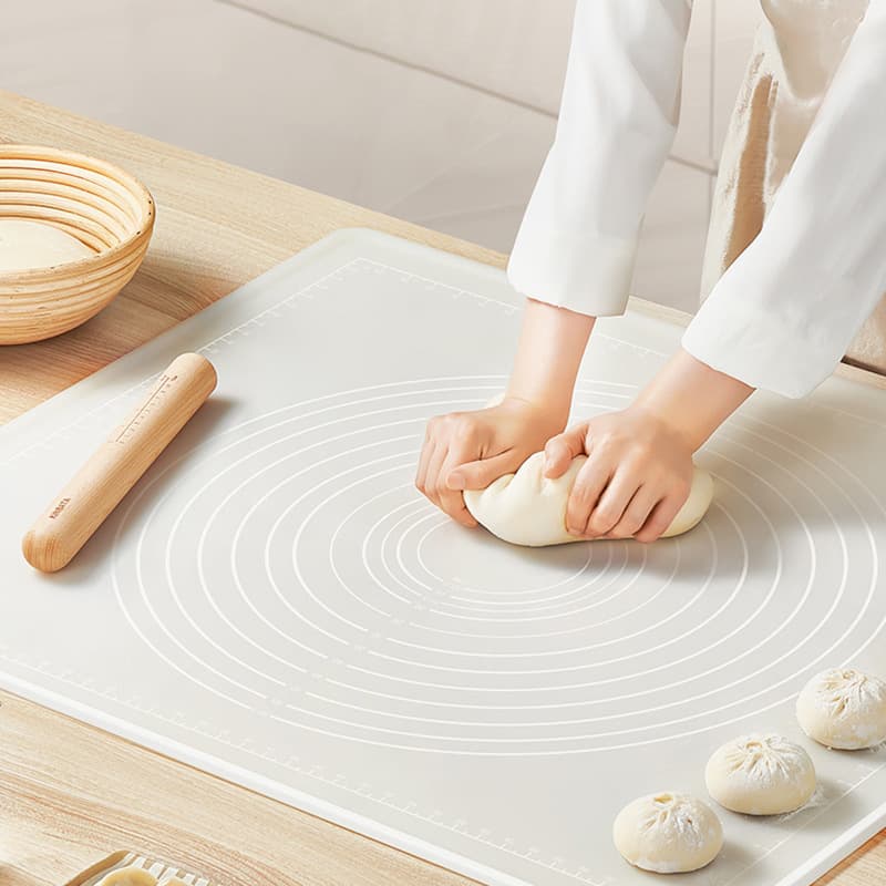 New thickened panel silicone kneading mat for home use with scale non-stick and dough mat kitchen baking supplies wholesale