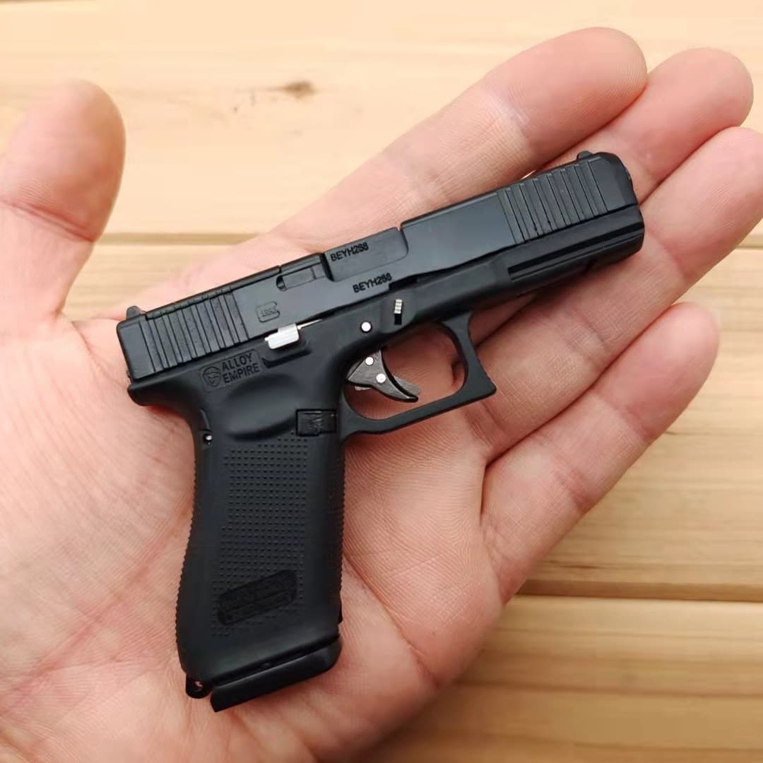 Mini 1:3 Gen 5 G17 Glock Model Non-Firing