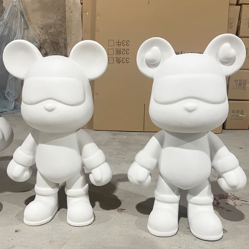 Resin Fluid White Embryo Bear Vase Ornament, Bearbrick Style Piggy Bank, Creative Handmade Wholesale Gift, Trendy Toy
