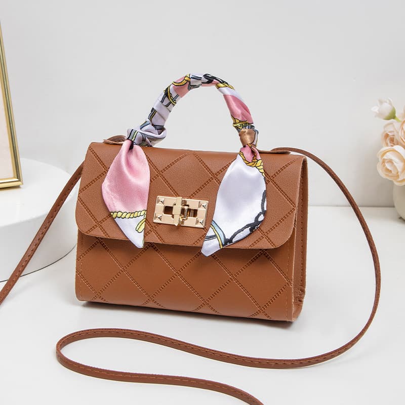 Trendy Diagonal Quilted Diamond Pattern Versatile In-Stock Shoulder Bag Handheld Small Square Bag 2025 New Crossbody Bag for Women Export Fashion