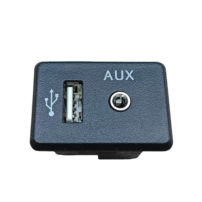 USB Charger and AUX Audio Interface for Nissan 28023-9ht0a