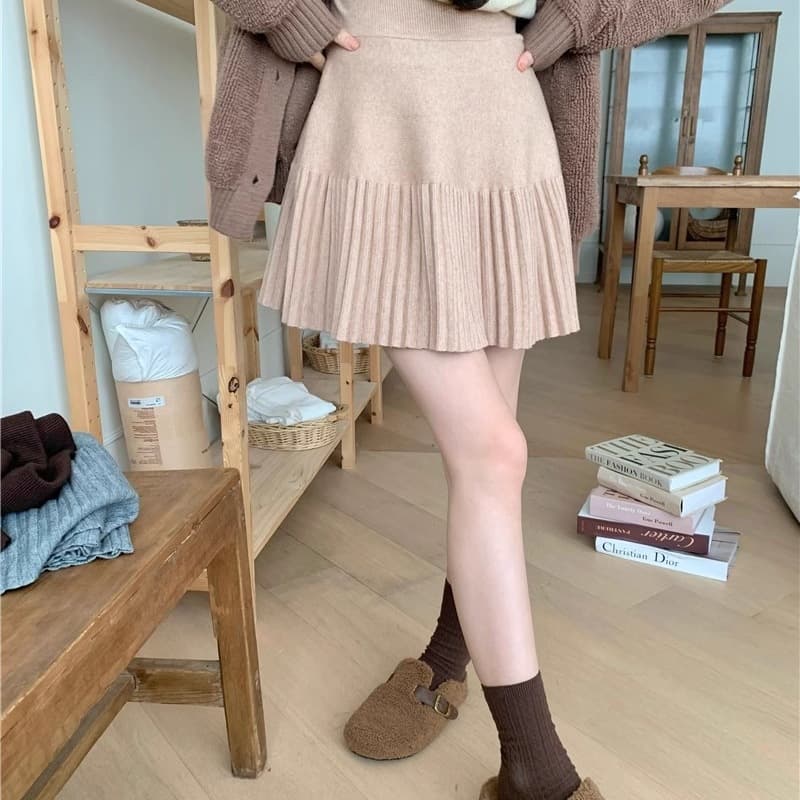 Pleated Knit Skirt Woolen Short Skirt with Excellent A-Line Silhouette Women's Autumn Winter Versatile Gray High-Waist Skirt