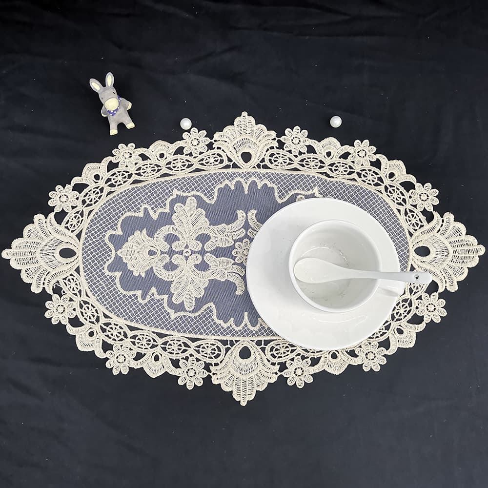 European style beautiful polyester hollow plate mat, one-piece embroidered tablecloth, embroidered multi-purpose cover towel, table runner, dining table, European style