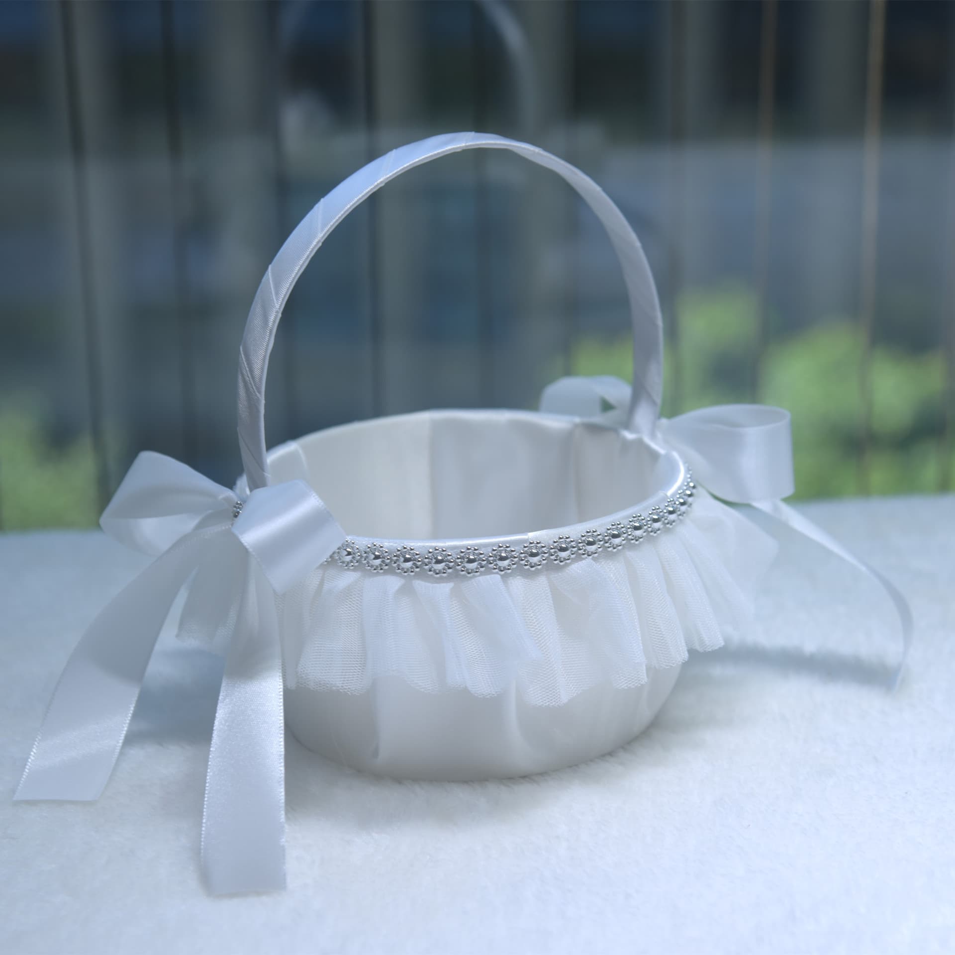 307 White Wedding Flower Basket Wedding Party Bride Satin Lace Flower Basket Flower Girl Flower Basket Wedding Small Flower Basket