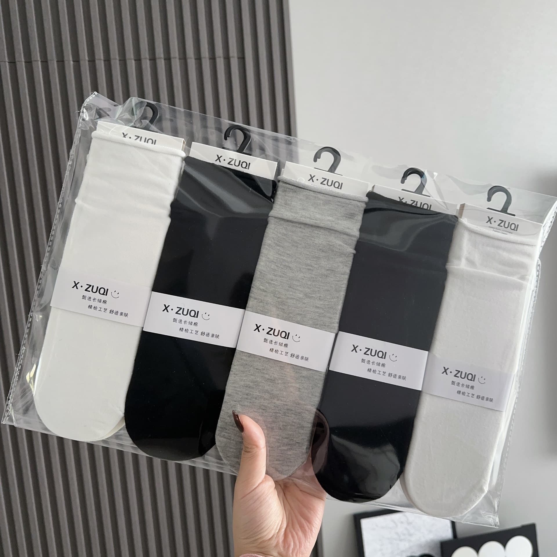 Autumn/Winter New Women's Straight-Style Polka Dot Long Cotton Slouch Socks, Japanese and Korean Style, Heel Bow Slouch Socks