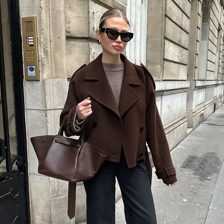 Autumn/Winter Fashionable French Style Brown Woolen Jacket Women's Commuting Thickened Double Row Button Notched Overcoat Loose Fit